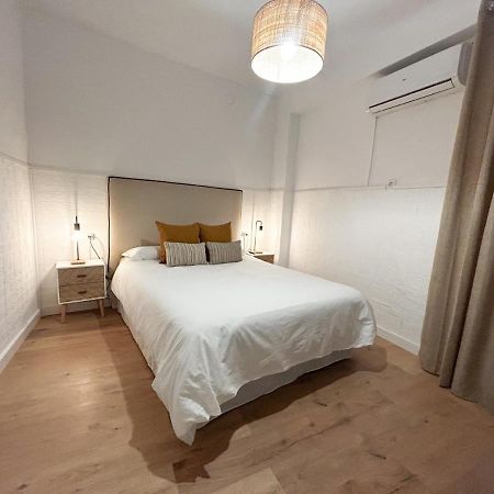 Apartamento Plaza Castilleja de la Cuesta Kültér fotó